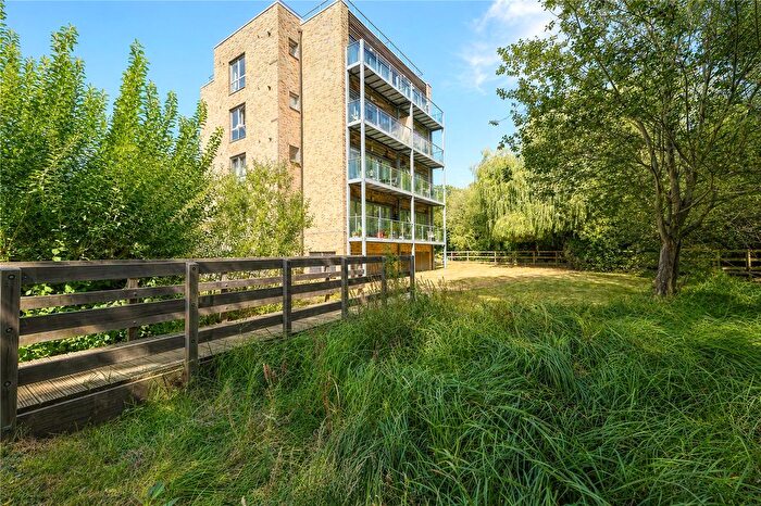 2 Bedroom Flat For Sale In Pepys Court, Cambridge, Cambridgeshire, CB4