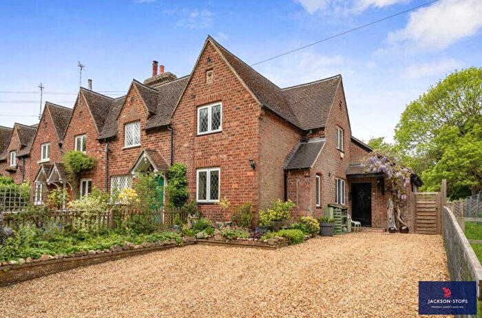 3 Bedroom End Of Terrace House For Sale In Crow Lane, Husborne Crawley, Bedford, Bedfordshire, MK43