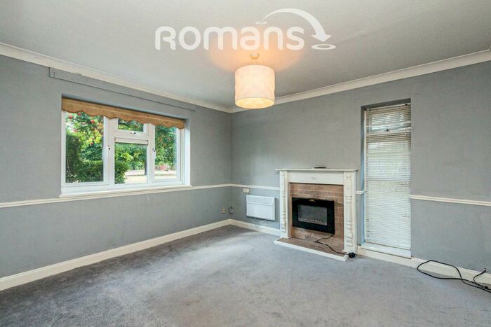 1 Bedroom Apartment To Rent In Bartons Way, GU14