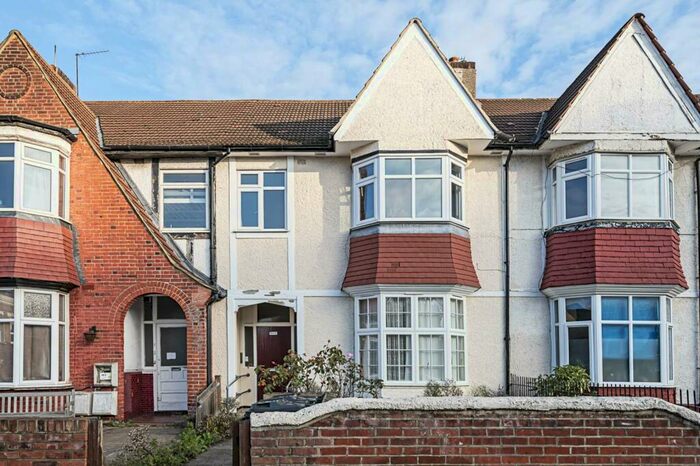 3 Bedroom Terraced House To Rent In Nightingale Road, Clapton, London, E5