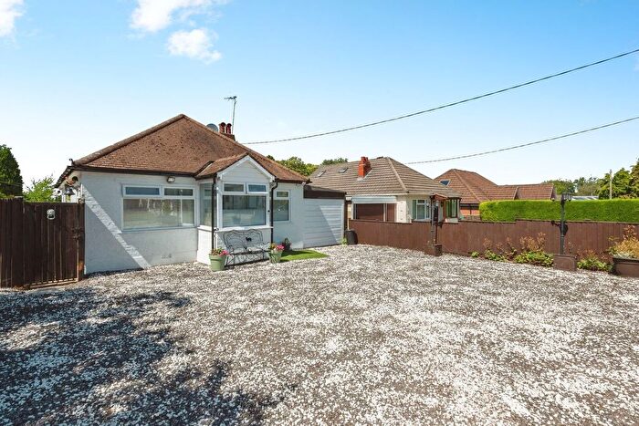 2 Bedroom Detached Bungalow For Sale In Bennetts Avenue, West Kingsdown, Sevenoaks, TN15