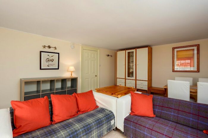 1 Bedroom Flat To Rent In Giles Street, Leith, Edinburgh, EH6