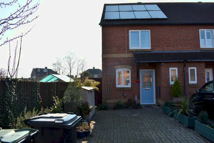 2 Bedroom End Of Terrace House To Rent In Deacon Mews, Marston Mortaine, MK43