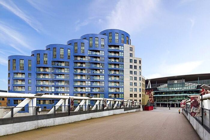 2 Bedroom Apartment To Rent In Queensland Road, Highbury, London, N7