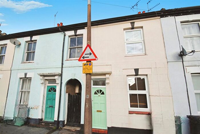 2 Bedroom Terraced House To Rent In Langley Road, Watford, WD17