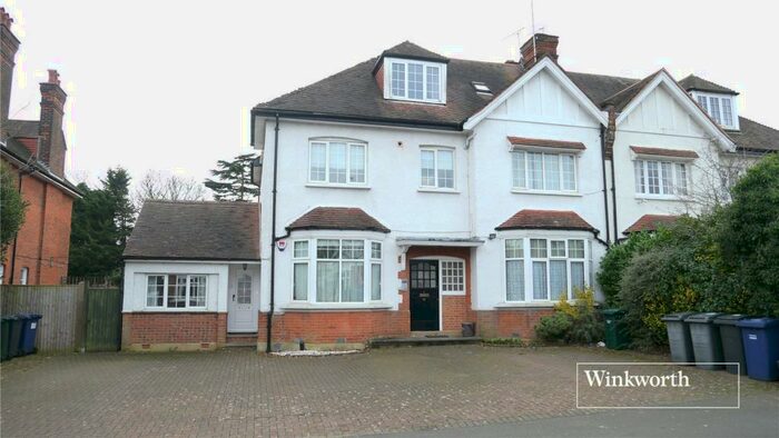 2 Bedroom Apartment To Rent In Northumberland Road, New Barnet, EN5