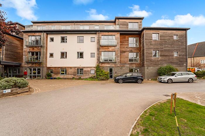 2 Bedroom Flat For Sale In Buttercross Lane, Fernleigh Buttercross Lane, OX28