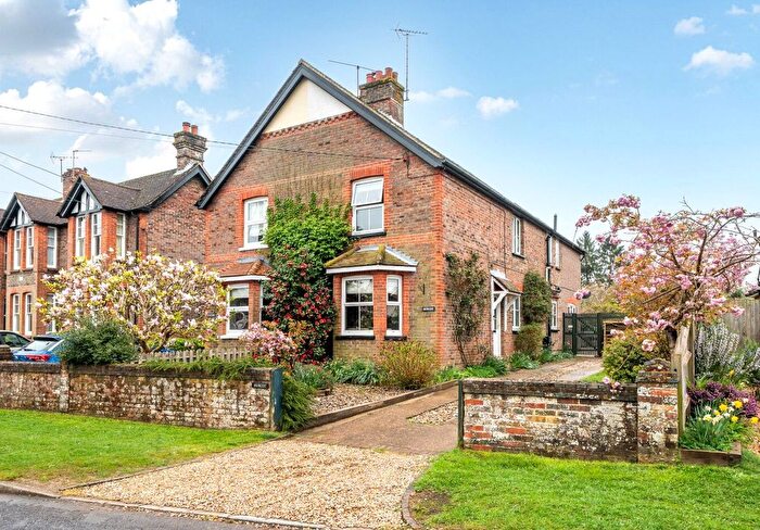 3 Bedroom Semi-Detached House For Sale In Woodside Road, Chiddingfold, GU8