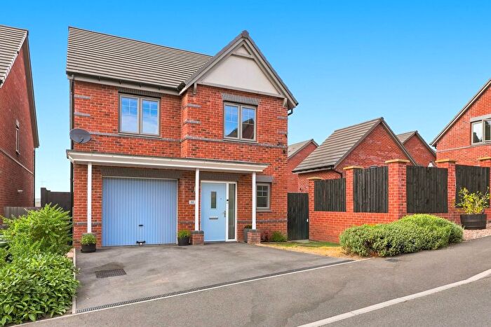 4 Bedroom Detached House For Sale In Cranleigh Road, Mastin Moor, S43