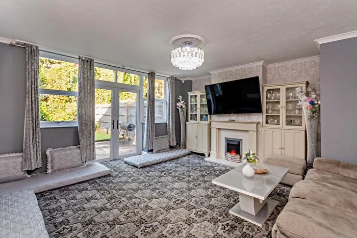 3 Bedroom Terraced House For Sale In Gleneagles Close, Stanwell, Staines, TW19