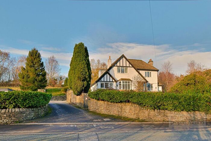 4 Bedroom Detached House For Sale In Hyndburn Road, Great Harwood, BB6