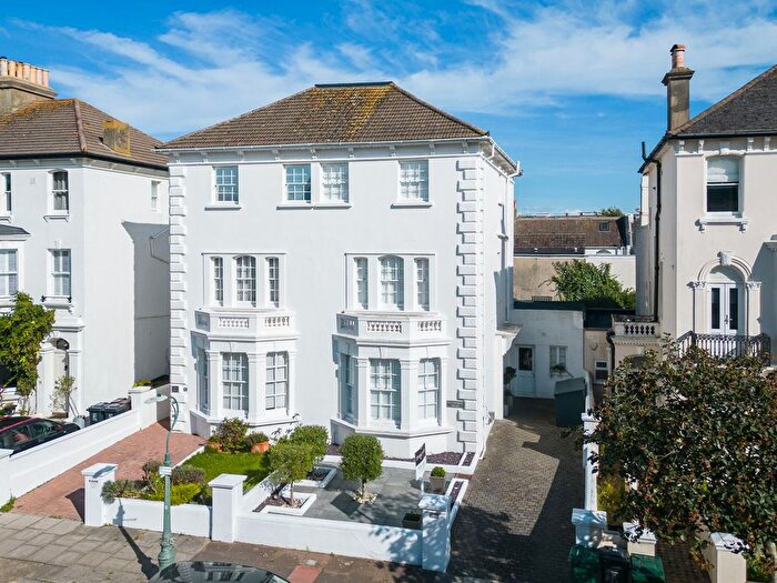 5 Bedroom Villa For Sale In Westbourne Villas, Hove, BN3