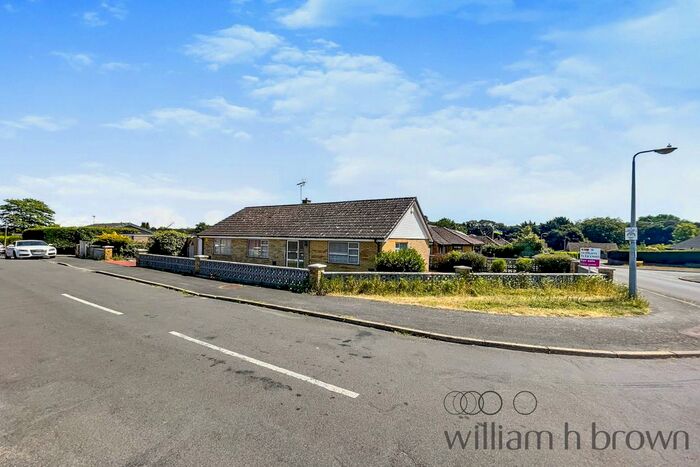 3 Bedroom Detached Bungalow For Sale In Hillside, Brandon, IP27