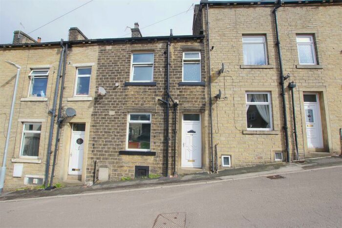 2 Bedroom Terraced House To Rent In Queen Street, Greetland, Halifax, HX4