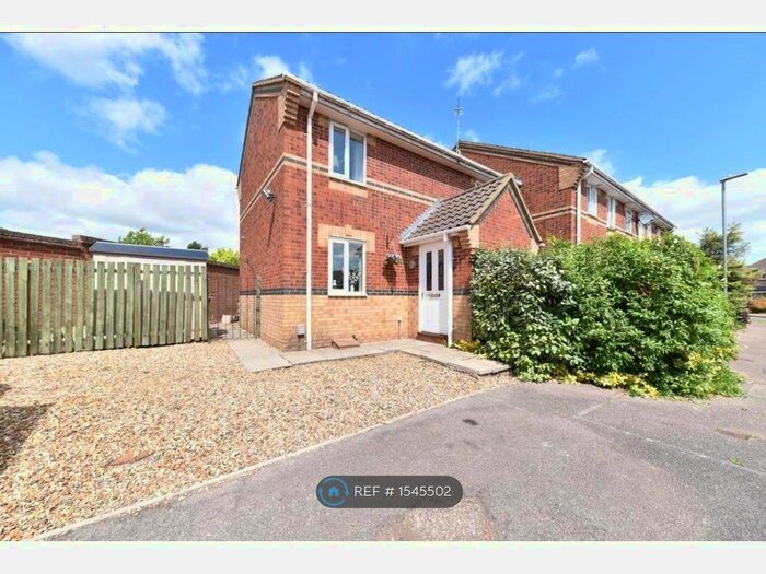 3 Bedroom End Of Terrace House To Rent In Augustus Gate, Stevenage, SG2