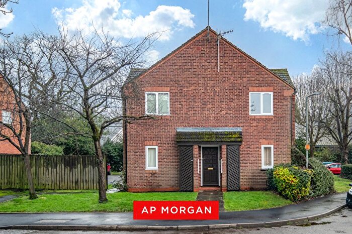 1 Bedroom Flat For Sale In Oakhurst Drive, Bromsgrove, Worcestershire, B60