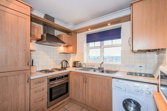 2 Bedroom Apartment To Rent In Bedford Road, Reading, RG1