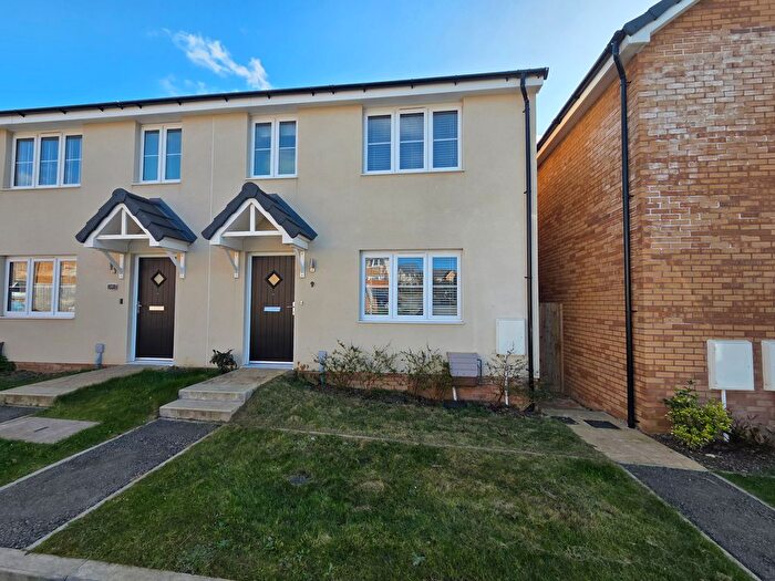 3 Bedroom Semi-Detached House To Rent In Bittern Close, Bude, EX23