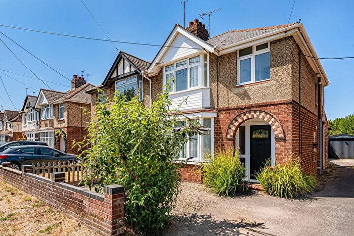 3 Bedroom Semi Detached House For Sale In Park Road, Didcot, OX11