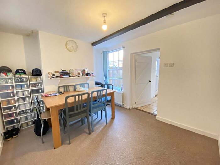 2 Bedroom Cottage For Sale In Beccles Road, Loddon, NR14