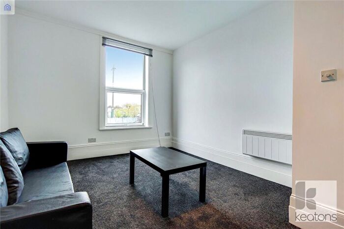 1 Bedroom Flat To Rent In The Grove, Stratford, London, E15