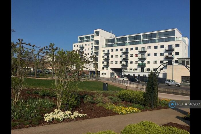 1 Bedroom Flat To Rent In Swan Court, Hemel Hempstead, HP1