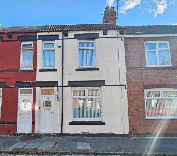 3 Bedroom Terraced House For Sale In Locomotive Street, Darlington, DL1