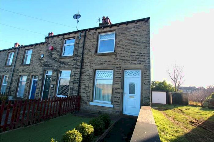 2 Bedroom Terraced House To Rent In Sunningdale Road, Huddersfield, West Yorkshire, HD4