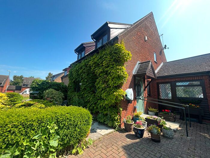 3 Bedroom Link Detached House For Sale In Martins Meadow, Gislingham, Eye, IP23