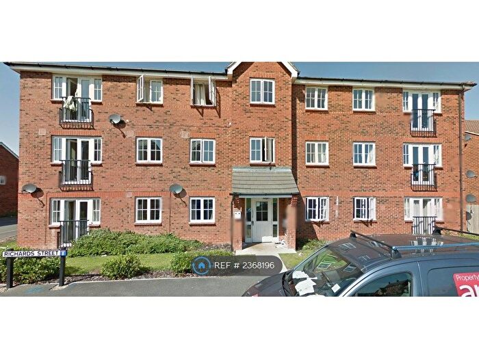 3 Bedroom Flat To Rent In Richards Street, Hatfield, AL10
