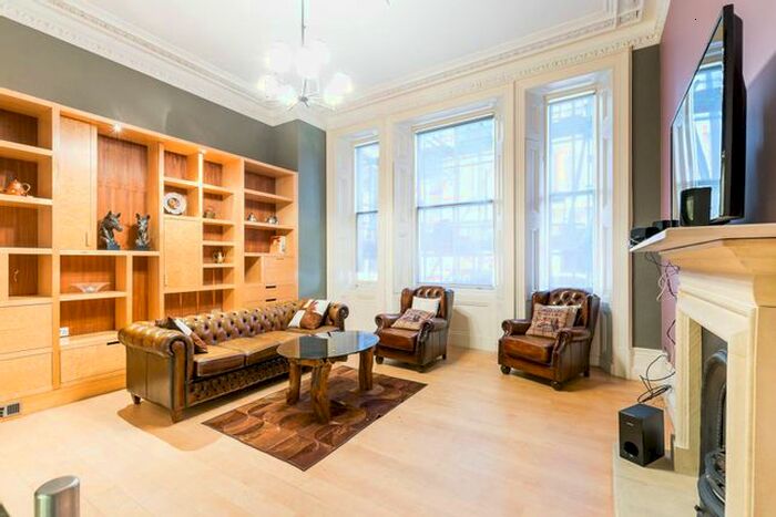3 Bedroom Maisonette To Rent In Cornwall Gardens, South Kensington, London, SW7