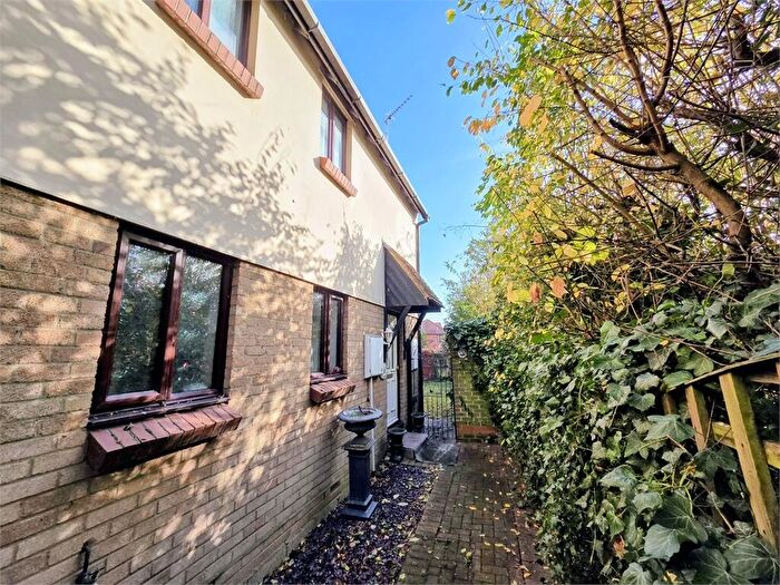 2 Bedroom End Of Terrace House To Rent In Carisbrooke Drive, South Woodham Ferrers, Chelmsford, Essex., CM3