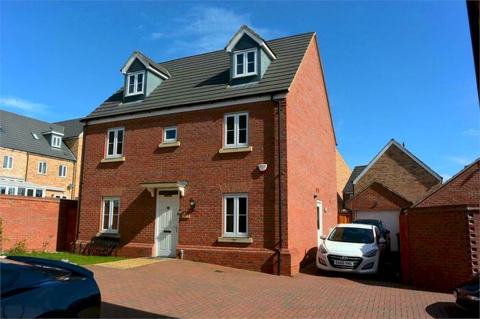 5 Bedroom Detached House To Rent In Charisse Gardens, Oxley Park, Milton Keynes, MK4