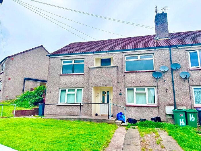 2 Bedroom Flat To Rent In Oaklands Road, Sebastopol, Pontypool, NP4