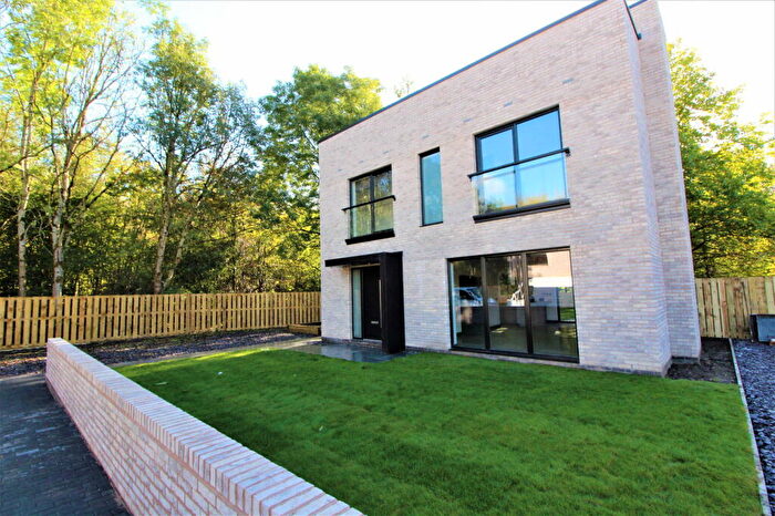 4 Bedroom Detached House To Rent In Drinkwater Lodge, Buckley Lane, Manchester, M25