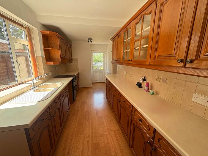 3 Bedroom Semi-Detached House To Rent In King Edwards Avenue, Southampton, SO16