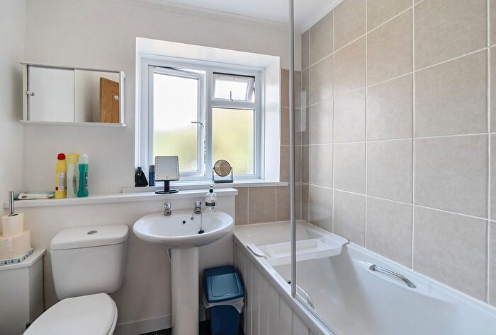 3 Bedroom Flat For Sale In Dorrington Walk, Cheltenham, Gloucestershire, GL51