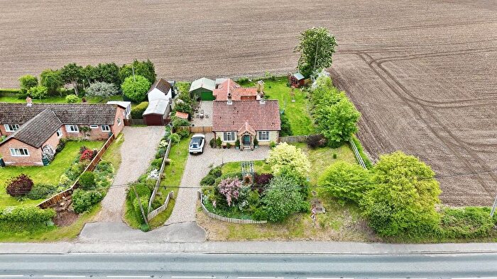 2 Bedroom Detached Bungalow For Sale In Dereham Road, Garvestone, Norwich, NR9