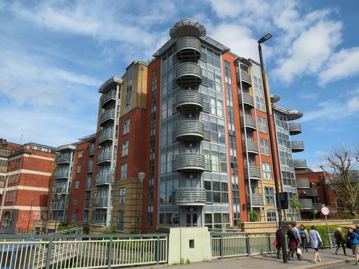 3 Bedroom Apartment To Rent In City Centre, The Custom House, BS1