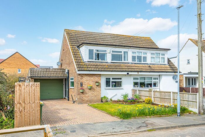 4 Bedroom Semi Detached House For Sale In Harrison Gardens, Hockley, SS5