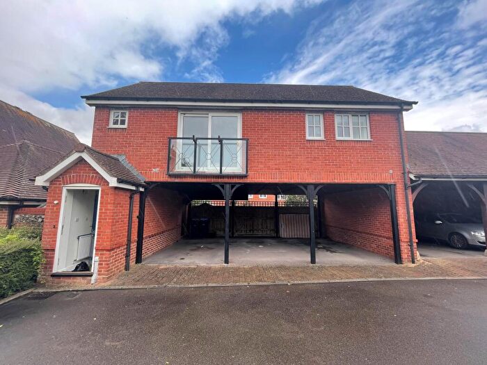 2 Bedroom Detached House To Rent In Pine Walk, Amesbury, Salisbury, SP4