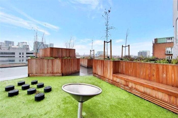 1 Bedroom Flat To Rent In Luxe Tower, London, E1