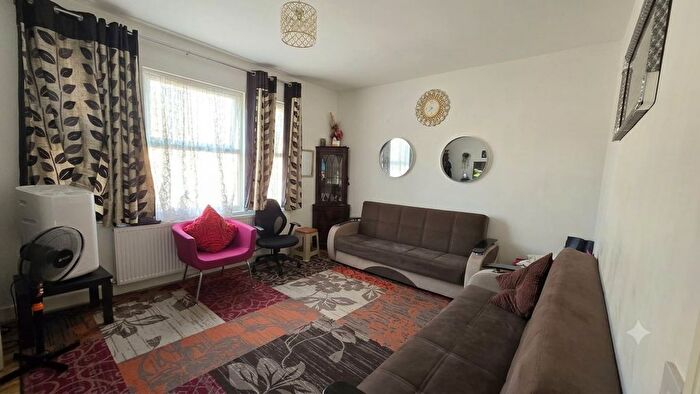 4 Bedroom Maisonette To Rent In London, E7