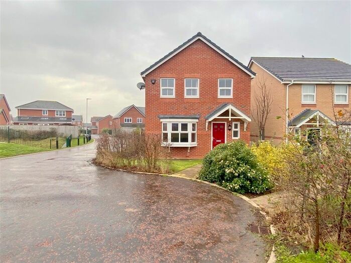 3 Bedroom Property To Rent In Holly Wood Way, Blackpool, FY4