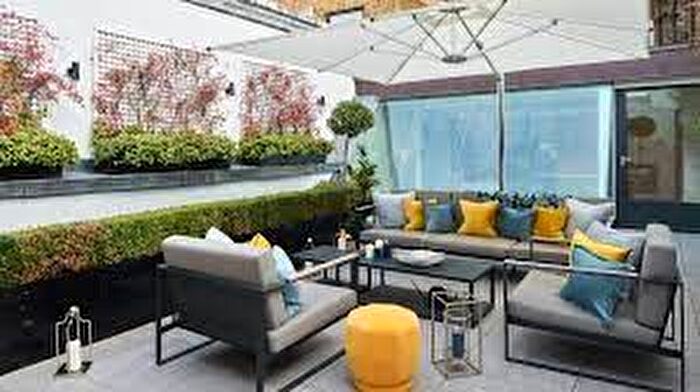 1 Bedroom Town House To Rent In Cheval Place, London, SW7