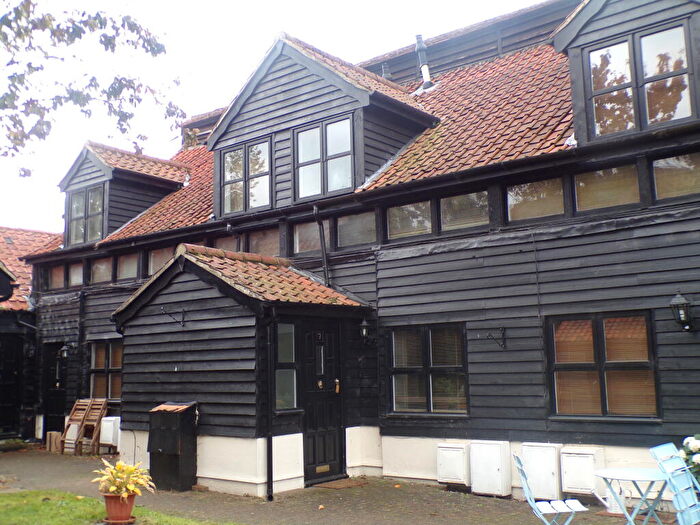 1 Bedroom House To Rent In Coxtie Green - Brentwood, CM14