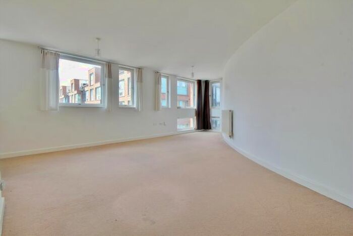 1 Bedroom Flat To Rent In Barge Arm East, The Docks, Gloucester, GL1