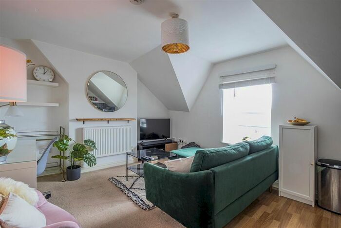 1 Bedroom Flat To Rent In Cowbridge Road East, Canton, Cardiff, CF5