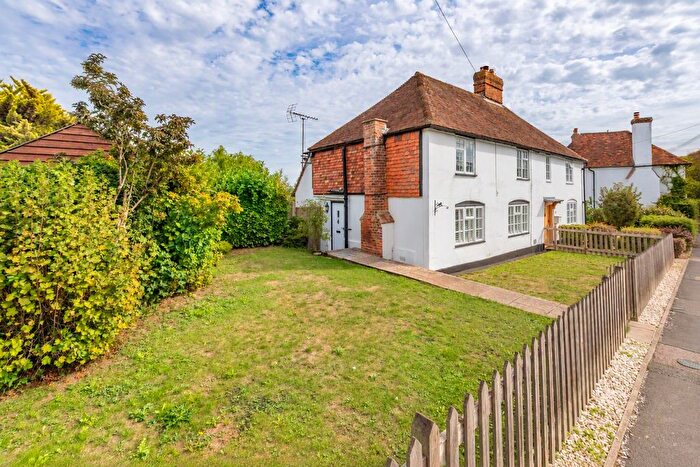 3 Bedroom Semi Detached House For Sale In The Street, Kennington, Ashford, Kent, TN24