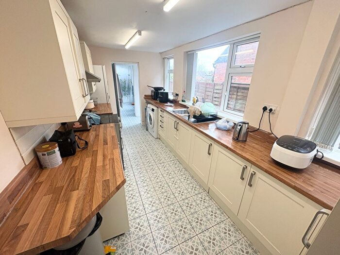 3 Bedroom Terraced House To Rent In Galton Road, Smethwick, B67